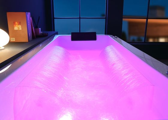 Massage Bathtub With One Piece Skirting